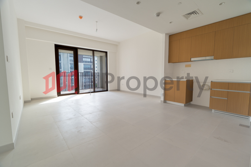 Gorgeous Luxury Building in the Heart of Creek